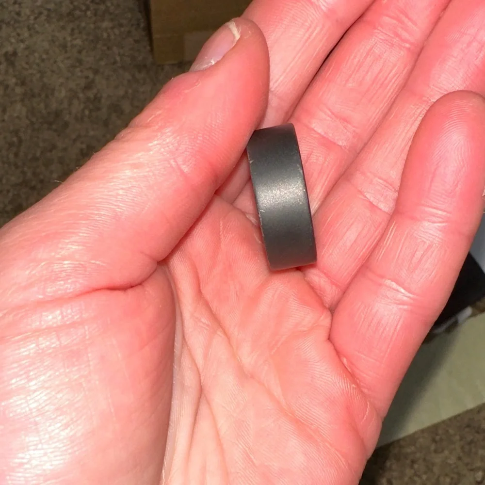 BROKEN FOR PARTS ONLY Ultrahuman Black Smart Ring